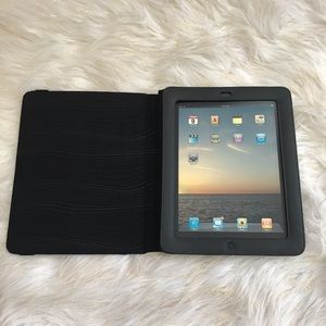 Black IPad case, 7.5” wide x 9.5” tall 🖤